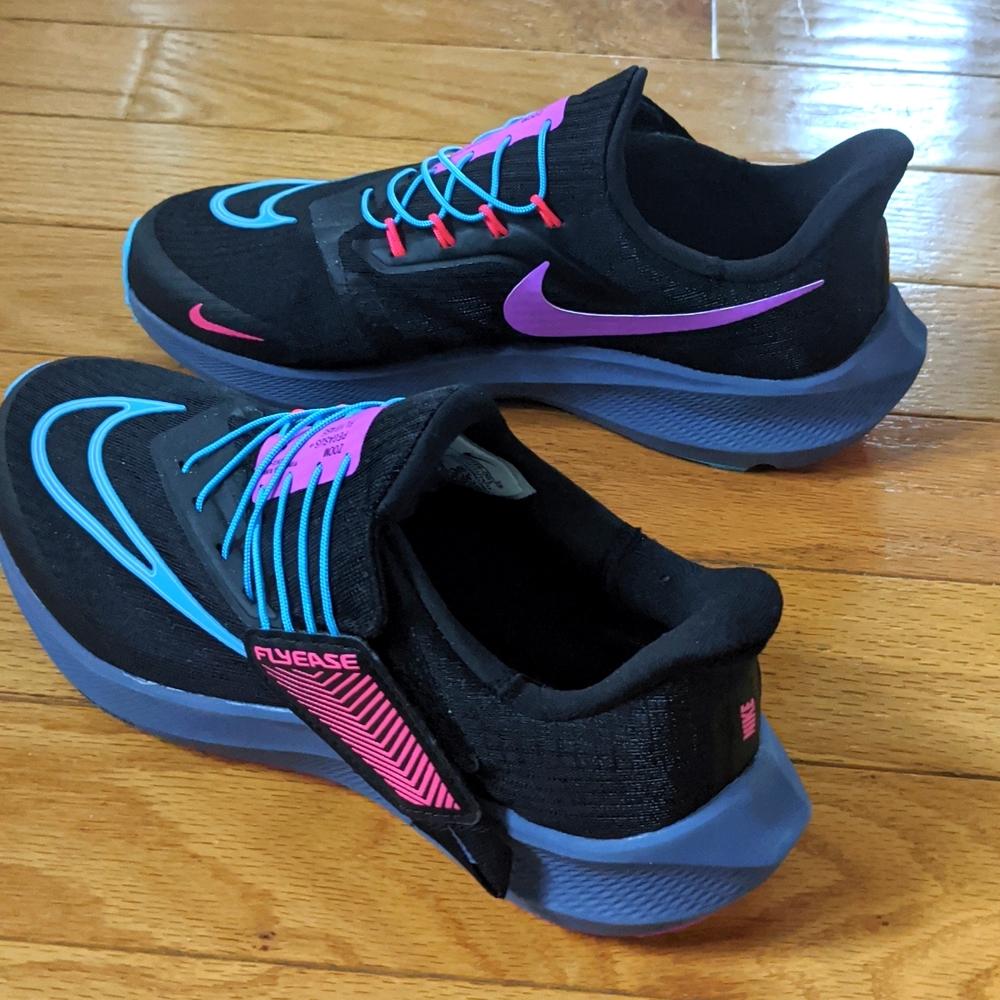 Nike Air Zoom Pegasus FlyEase SE Woman's Running shoe F12976-001 size 8